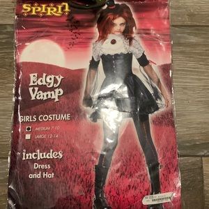 Girl costume, size medium 7-10 good condition used only once